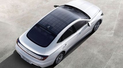 Hyundai презентувала автомобіль на сонячних батареях
