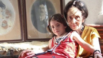 Родила в 66: как выглядит дочь одной из самых "взрослых" мам в мире Адрианы Илиеску