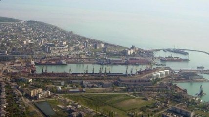 Порт Поти в Грузии не принимает суда из-за шторма