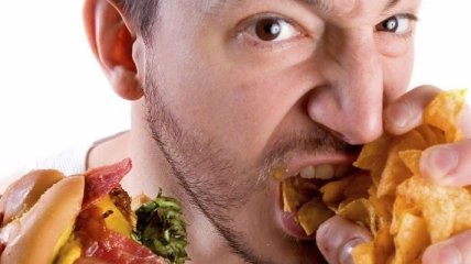 Жирные продукты негативно влияют на мозг человека