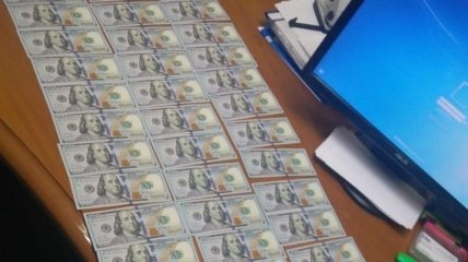 Полиция задержала руководительницу киевского банка во время получения взятки