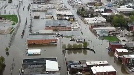 Потоп в США: река Миссисипи вышла из берегов и затопила улицы