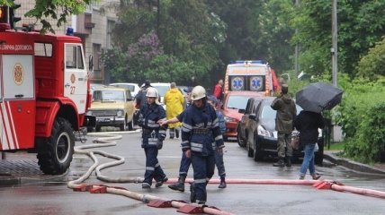 В Киеве горел многоэтажный дом, спасено 16 человек