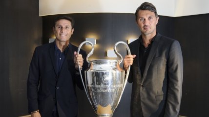 Хавьер Дзанетти и Паоло Мальдини с трофеем Лиги чемпионов