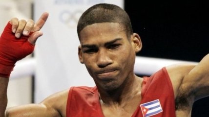 Экс-чемпион мира из Кубы бросил вызов Василию Ломаченко