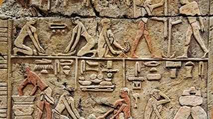Пиво саме себе не зварить: археологи дізналися несподівані причини прогулів давніх єгиптян