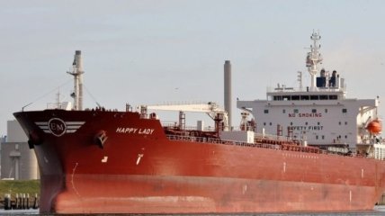 В Камеруне неизвестные похитили экипаж танкера, среди которых - украинец