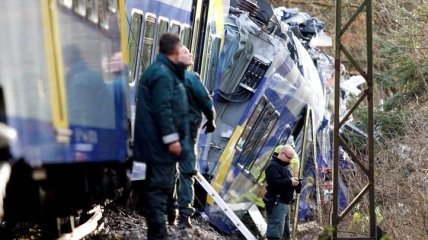 У Чехії зіткнулися пасажирські потяги, є загиблі
