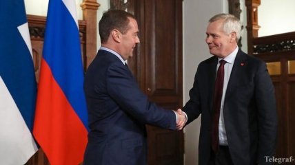 Премьер Финляндии поговорил с Медведевым об Украине