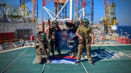 Бойцы ГУР на платформе Крым-1