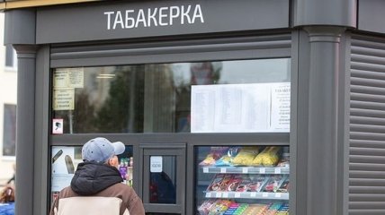Лукашенко потребовал не допустить роста цен на сигареты 
