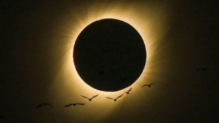 Сонячне затемнення 30 квітня: що категорично не можна робити у цей день
