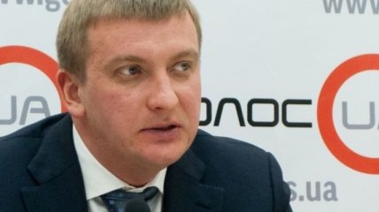 Петренко просит принять законопроект о спецконфискации до конца года