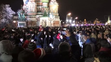 Видео лезгинки на Красной площади в Новый год взорвало Сеть