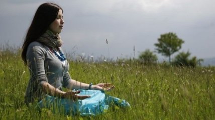Медитация поможет управлять хронической болью в спине