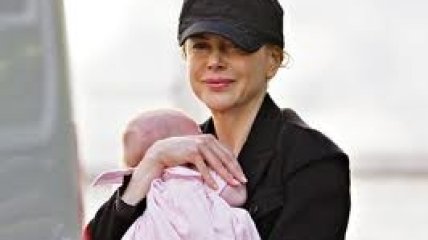 Николь Кидман показала новорождённую дочку