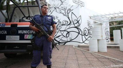 В Мексике уволен глава полиции из-за рейда против наркокарателя