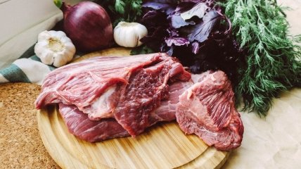 Як швидко розморозити м’ясо