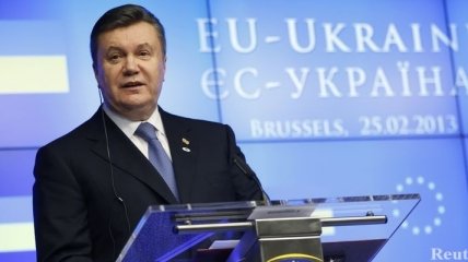 Виктор Янукович поздравил Си Цзиньпина