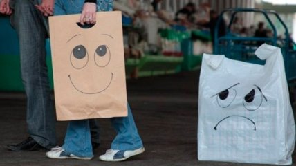 Украина официально начинает борьбу с пластиковыми пакетами: что и где теперь запрещено законом