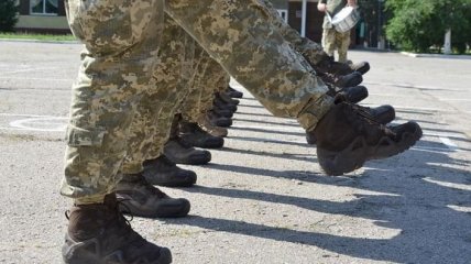 "Вопрос нескольких лет": в "Слуге народа" рассказали, когда в Украине отменят воинский призыв 