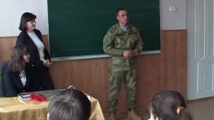 В Ильичевске "киборг" провел урок истории (Видео)