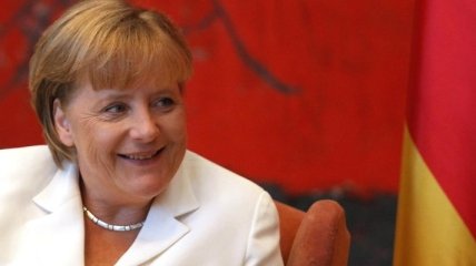 Выступление Меркель на саммите глав стран ЕС сдержало падение евро