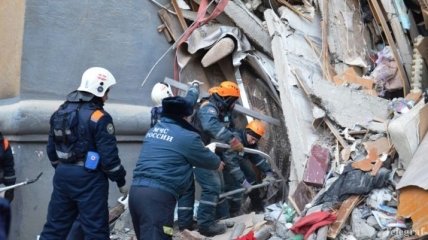 В МЧС РФ сообщили, число жертв, которых уже достали из-под завалов в Магнитогорске