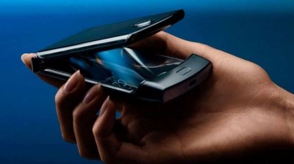 Она вернулась: Motorola перевыпустила свою легендарную "раскладушку"