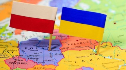 "Выстрел себе в ногу": почему идея Польши возвращать украинских мужчин ударит по ней же