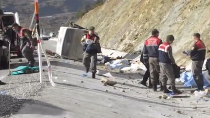 В Турции страшное ДТП: погибли 17 человек