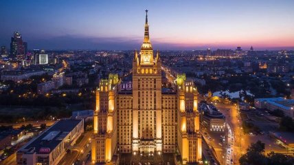 У центрі Москви пролунав вибух, повідомляють про десятки постраждалих (відео та карта)