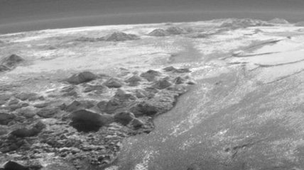 На Плутоне обнаружили дюны из замороженного метана  