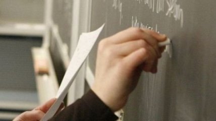 С начала 2010 года в Украине стало на 1306 школ меньше