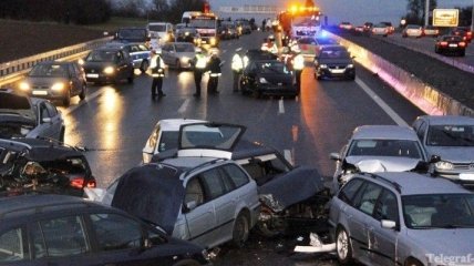 В Германии произошло ДТП с участием около 50 автомобилей