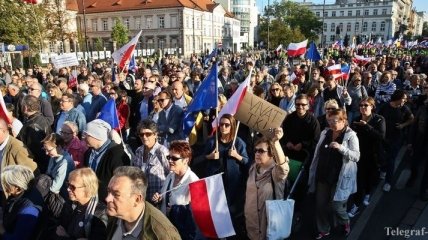 В Польше представители профсоюзов медицинских организаций устроили марш