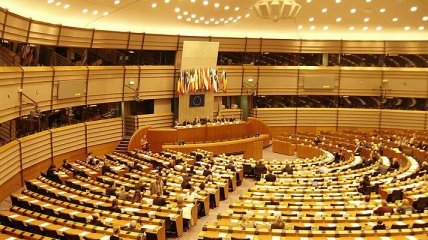 Европарламент определит критерии, которые могут отменить санкции РФ