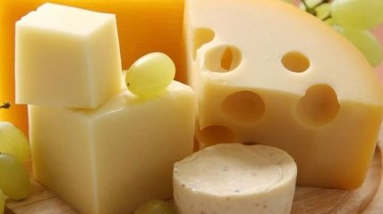 Диетологи рассказали, почему следует ограничить употребление сыра