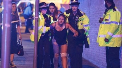 Полиция подтвердила гибель 19 человек на стадионе в Манчестере