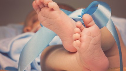 В штате Тасмания 54-летняя женщина выносила и родила ребенка для своей дочери