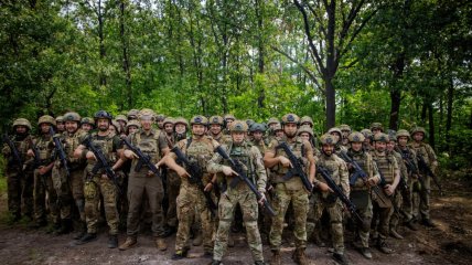225 Окремий штурмовий полк