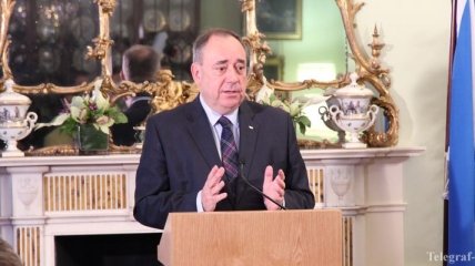 Глава правительства Шотландии уходит в отставку