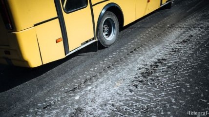 На Львовщине автобус слетел в кювет из-за непогоды