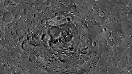 Космическое агентство представило снимок северного полюса Луны