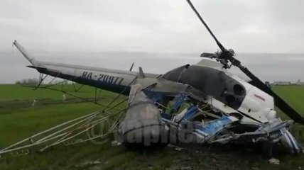 В России упал вертолет, пилот погиб (видео)