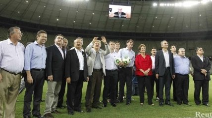 Президент Бразилии открыла 1-й стадион для ЧМ-2014 