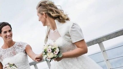 "Свадьба мечты": олимпийская чемпионка вышла замуж за свою подругу