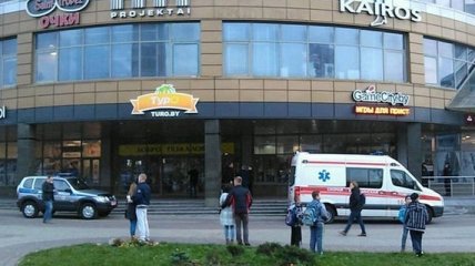 В Минске неизвестные с бензопилой напали на посетителей в ТЦ