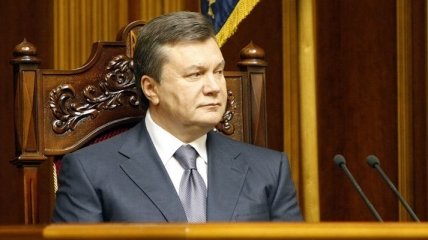 Янукович: Слава освободителям Украины!