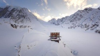 Для тех, кого достала суета: отель уединения на Аляске (Фото)